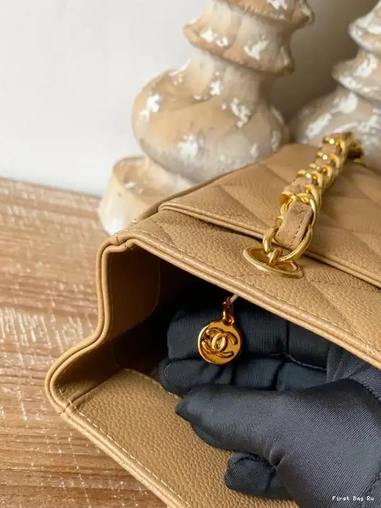 First Bag Ru CHANEL TOTE VINTAGE 0630